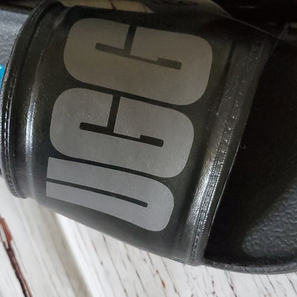 🆕️ UGG MEN'S BLACK SLIDES - Picture 3 of 8